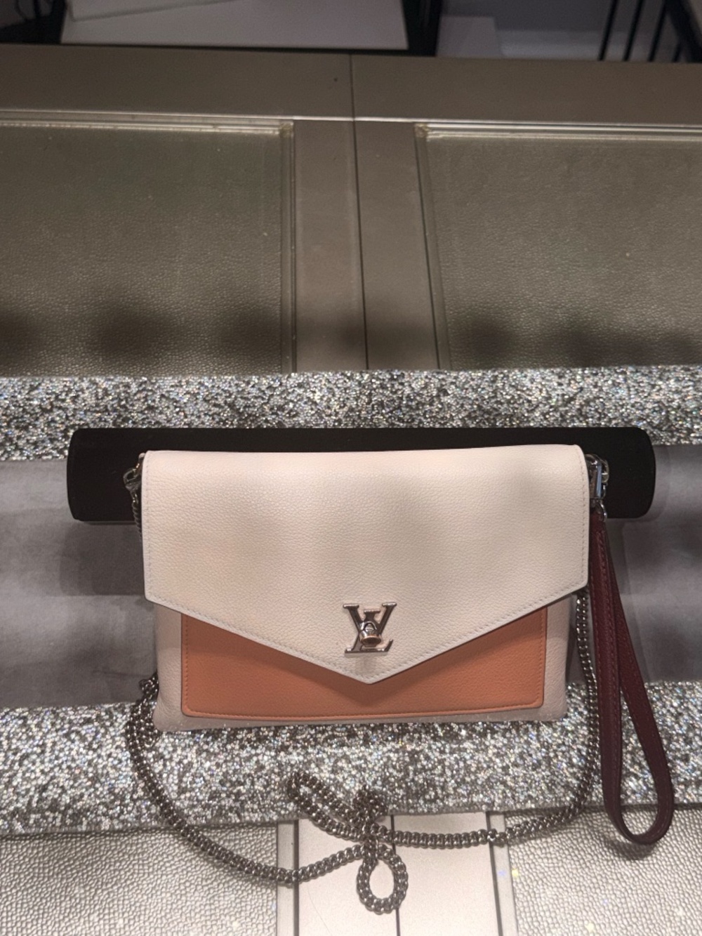 Louis Vuitton Mylockme Chain Pochette White & Pink Shoulder Bag